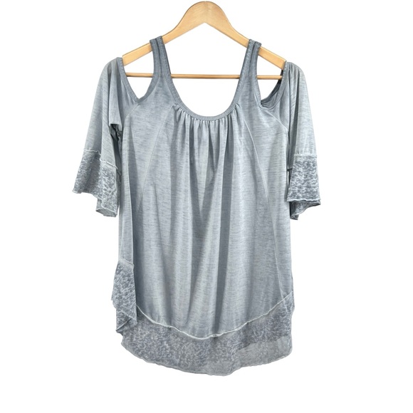 Umgee Womens Burnout Cold Shoulder Blouse Small Gray Keyhole Back Flare Sleeve - Picture 1 of 15